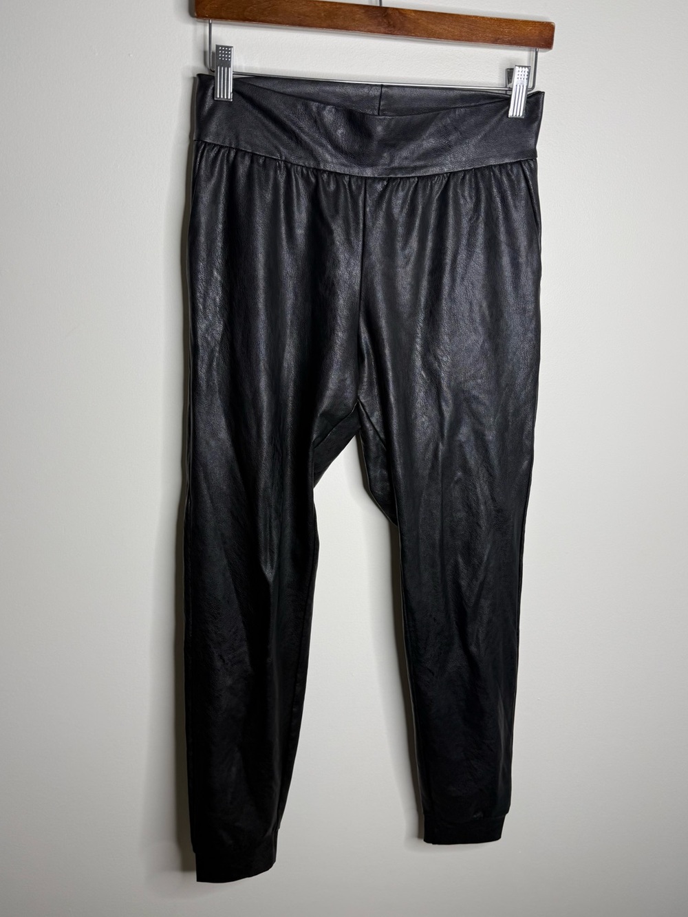 Commando Faux Leather Joggers black size small